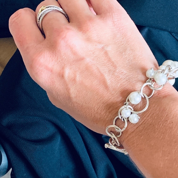 Premier Designs Cluster Pearl Silver Bracelet - Picture 4 of 4